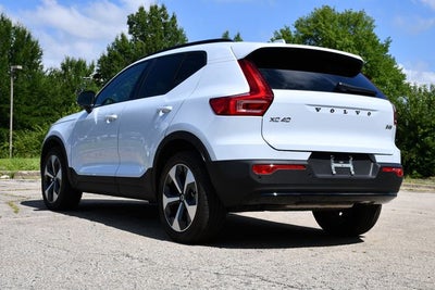 2026 Volvo XC40 B5 Plus