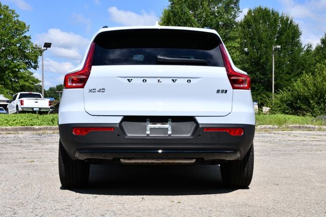 2026 Volvo XC40 B5 Plus