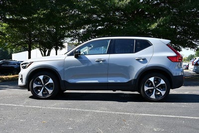 2026 Volvo XC40 B5 Plus