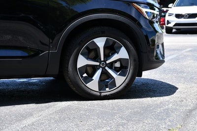 2026 Volvo XC40 B5 Plus
