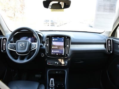 2025 Volvo XC40 B5 Plus Bright Theme