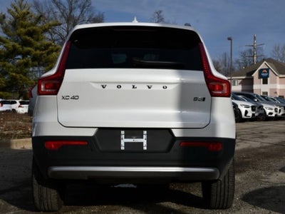 2025 Volvo XC40 B5 Plus Bright Theme