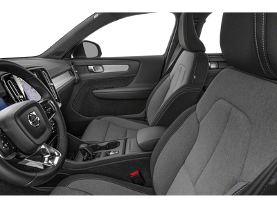 2025 Volvo XC40 B5 Plus Bright Theme