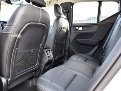 2025 Volvo XC40 B5 Plus Bright Theme