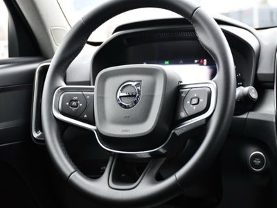 2025 Volvo XC40 B5 Core