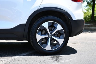2023 Volvo XC40 B5 Plus Dark Theme
