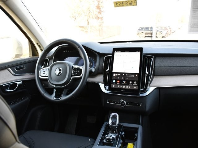 2025 Volvo XC90 B5 Plus 2025.5