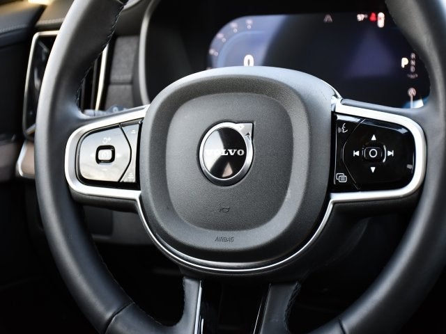 2025 Volvo XC90 B5 Plus 2025.5