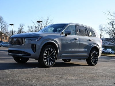 2025 Volvo XC90 B5 Plus 2025.5