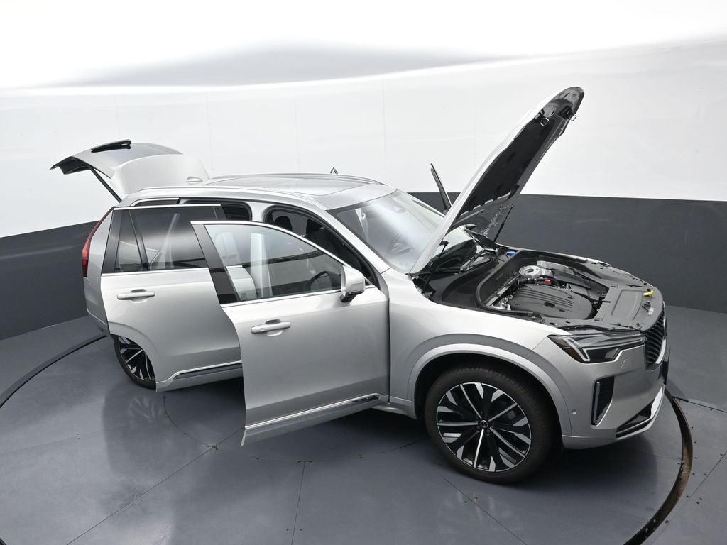 2025 Volvo XC90 Plus