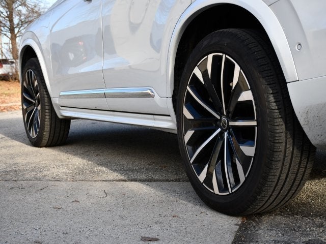 2025 Volvo XC90 B5 Plus 2025.5