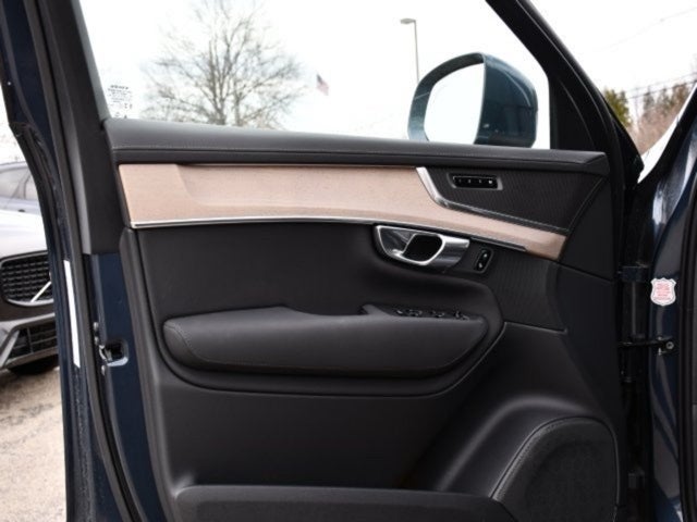 2025 Volvo XC90 B5 Plus 2025.5