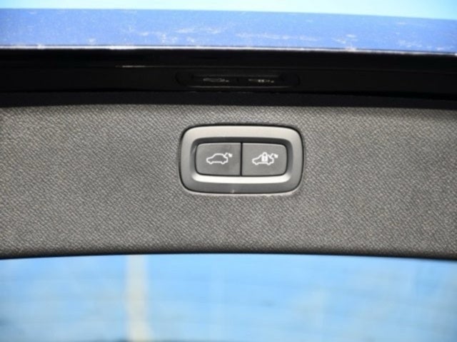 2025 Volvo XC90 B5 Plus 2025.5