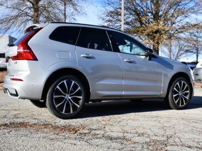 2025 Volvo XC60 B5 Plus
