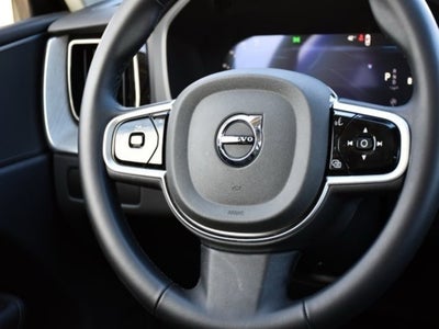 2025 Volvo XC60 B5 Plus