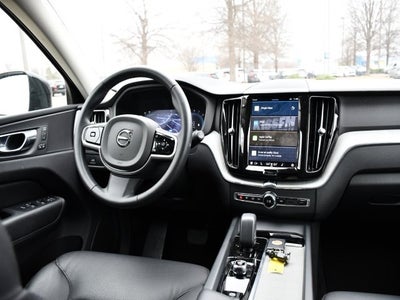 2025 Volvo XC60 B5 Plus