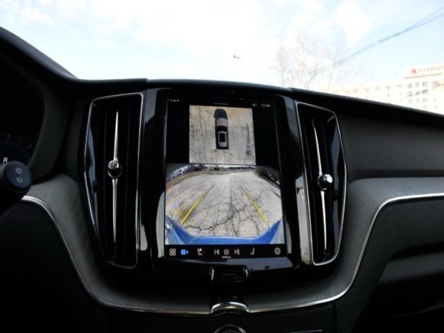 2025 Volvo XC60 B5 Plus