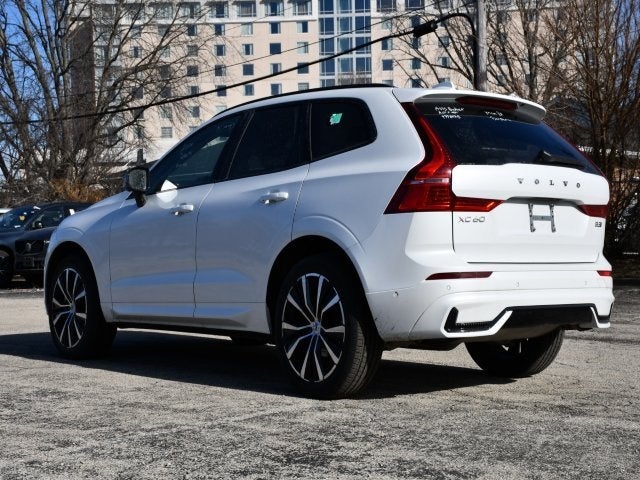 2025 Volvo XC60 B5 Plus