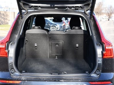 2025 Volvo XC60 B5 Plus