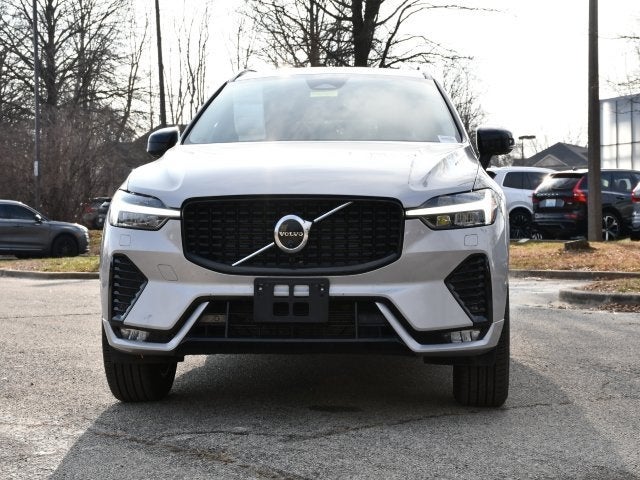 2025 Volvo XC60 B5 Plus