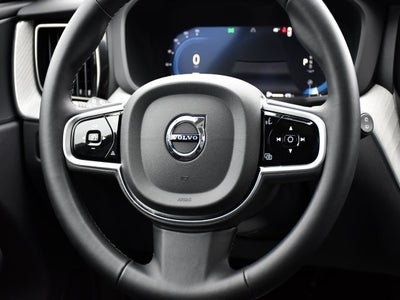 2025 Volvo XC60 B5 Plus