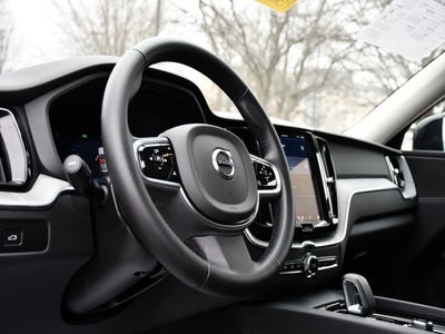 2025 Volvo XC60 B5 Plus