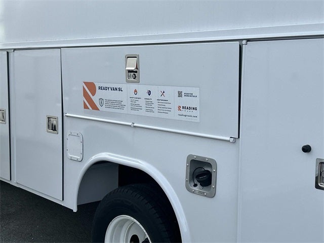 2024 Ford E-350SD Base Cutaway