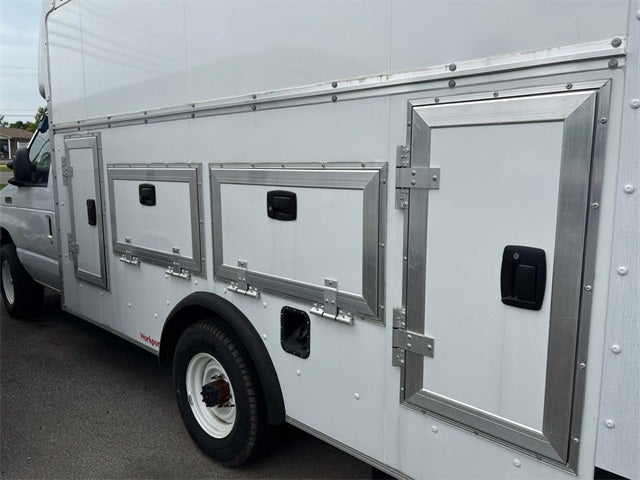 2024 Ford E-350SD Base Cutaway