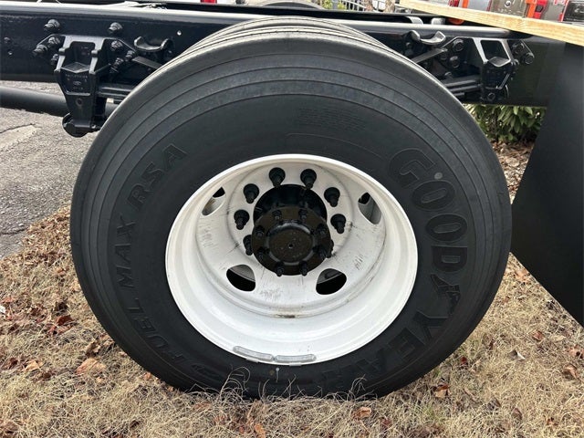 2026 Ford F-750SD Base