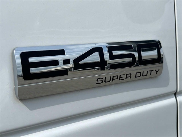 2024 Ford E-450SD Base DRW
