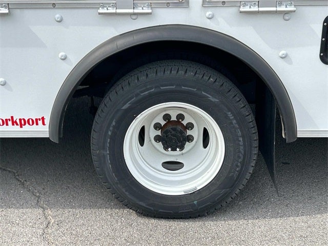 2024 Ford E-450SD Base DRW