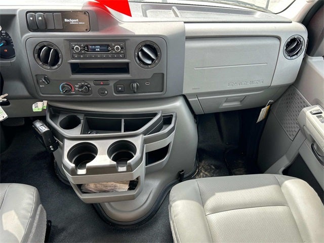 2024 Ford E-450SD Base DRW