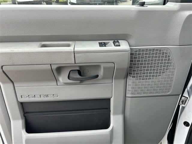 2024 Ford E-450SD Base DRW