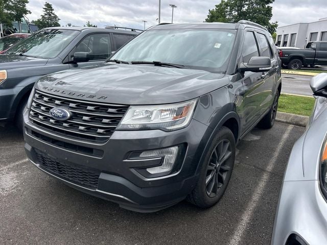 2017 Ford Explorer XLT 4WD's photo