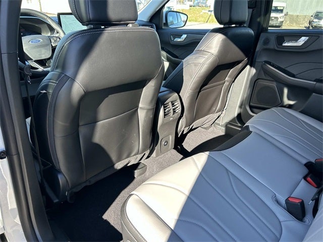 2026 Ford Escape Hybrid Platinum