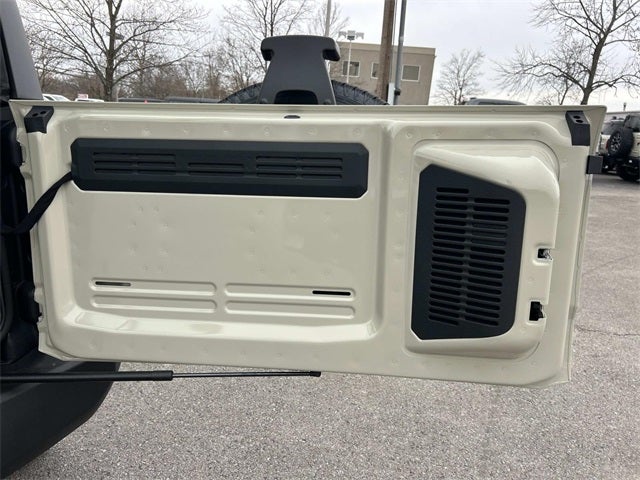 2025 Ford Bronco Base