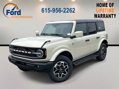 2026 Ford Bronco Outer Banks