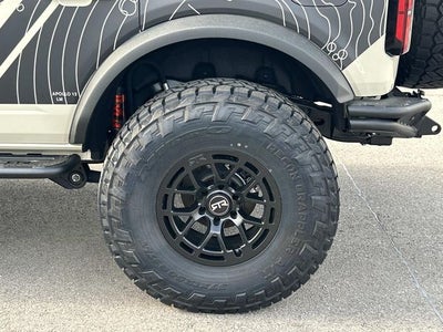 2025 Ford Bronco Badlands FOMX