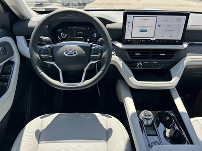2026 Ford Explorer Platinum