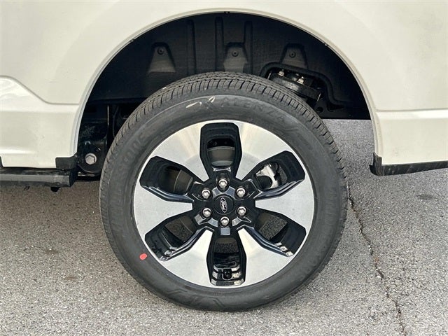 2025 Ford F-150 Lightning Platinum