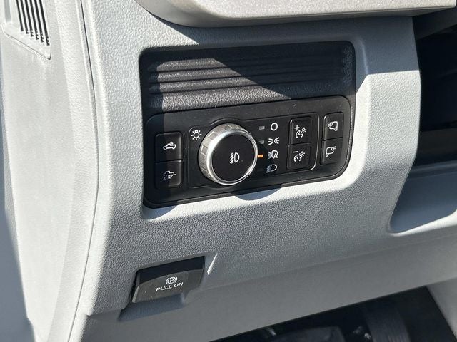 2027 Ford F-250SD XLT