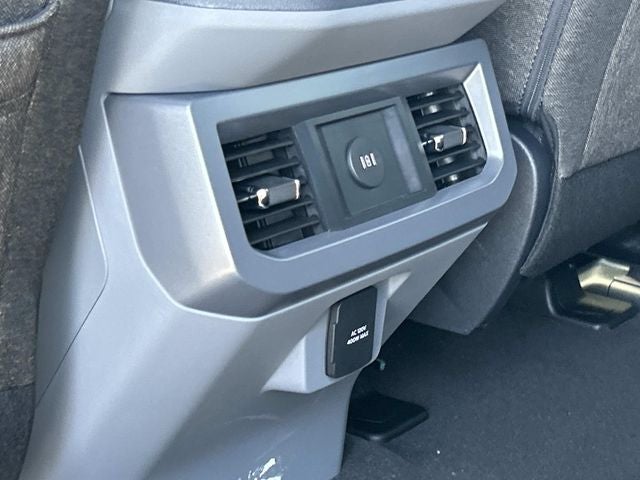 2027 Ford F-250SD XLT