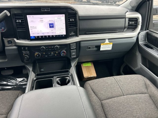 2027 Ford F-250SD XLT