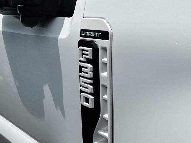 2023 Ford F-350SD Lariat