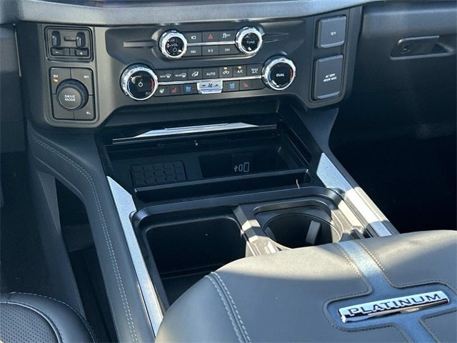 2026 Ford F-350SD Platinum DRW