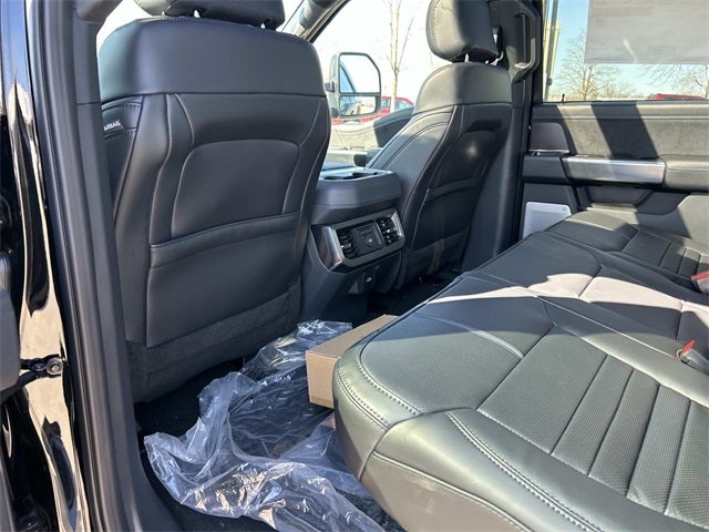 2026 Ford F-350SD Platinum DRW