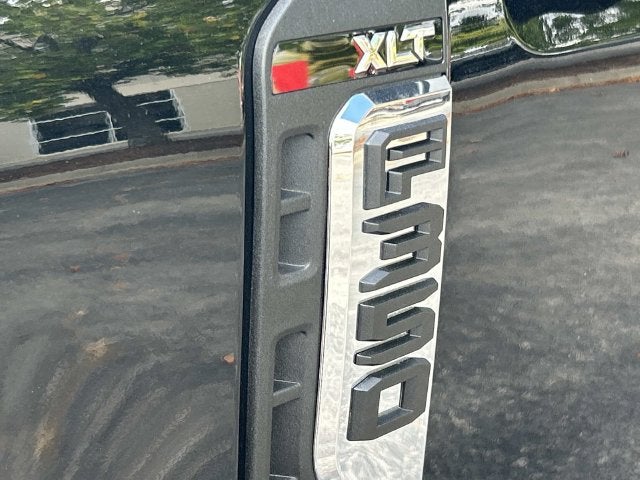 2027 Ford F-350SD XLT DRW