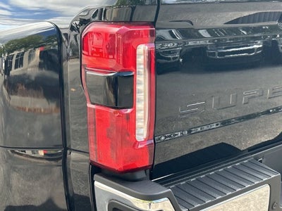 2027 Ford F-350SD XLT DRW