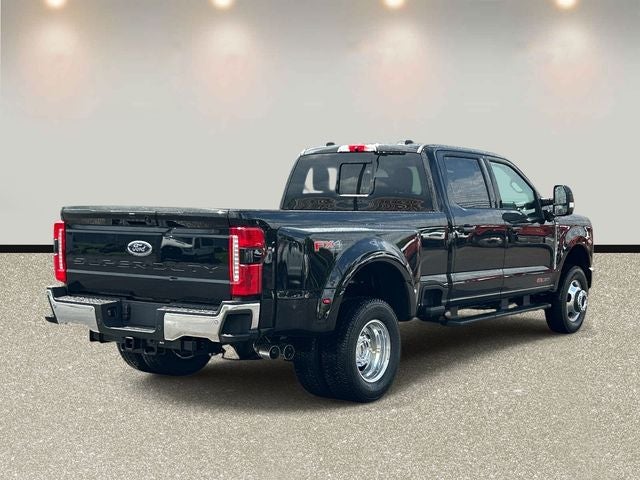 2026 Ford F-350SD Lariat DRW