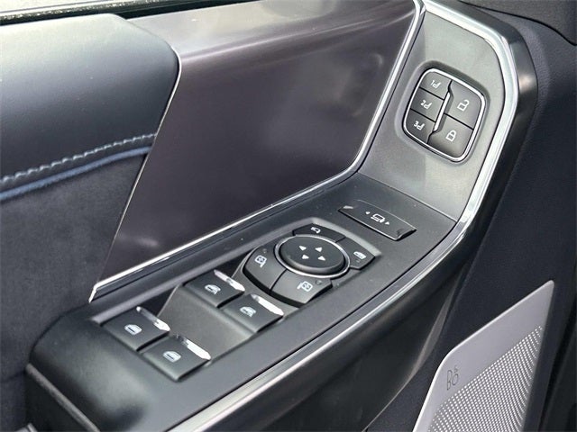 2026 Ford F-350SD Platinum DRW